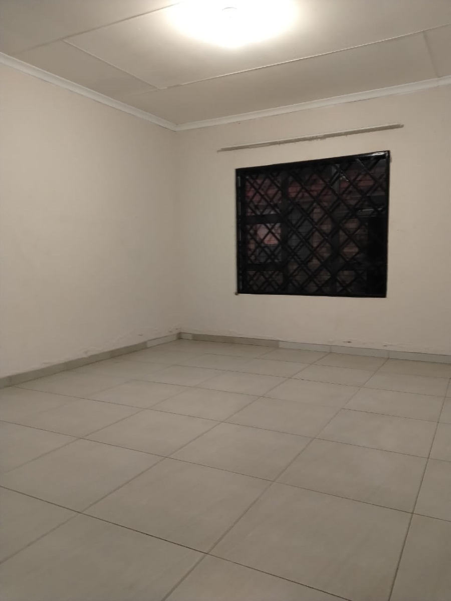 5 Bedroom Property for Sale in Flamwood North West